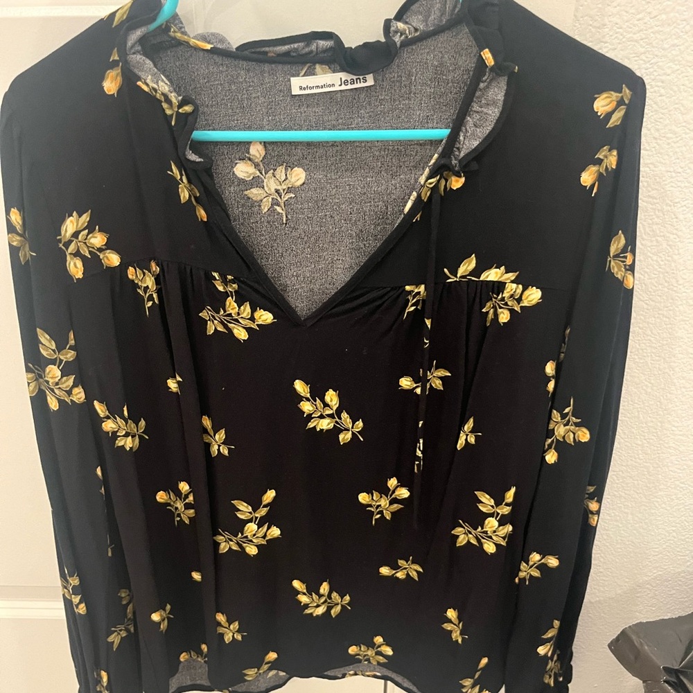 Reformation floral peasant blouse size Medium